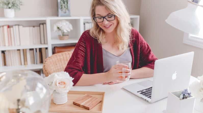 Photo "How Does MLM Fit into the Work-from-Home Family?"