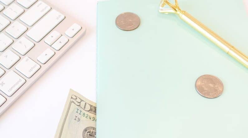 Photo "How Do I Manage My MLM Earnings?"