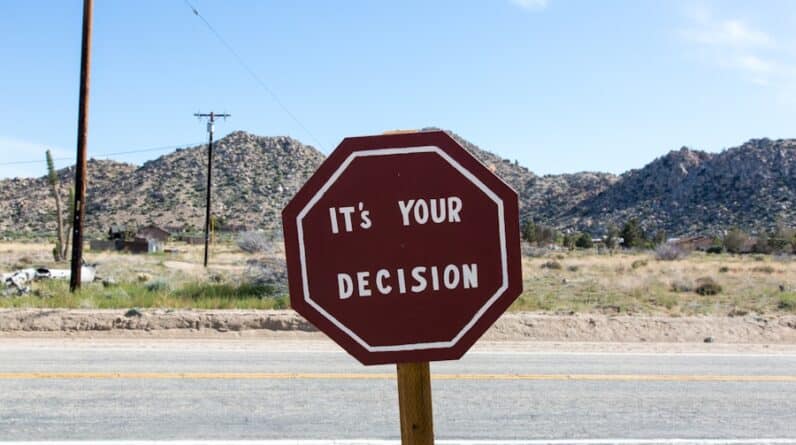 Photo "How Do I Handle MLM Disputes?"