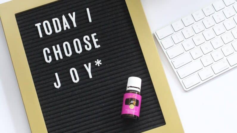 Photo "How Do I Choose the Right MLM Products to Sell?"