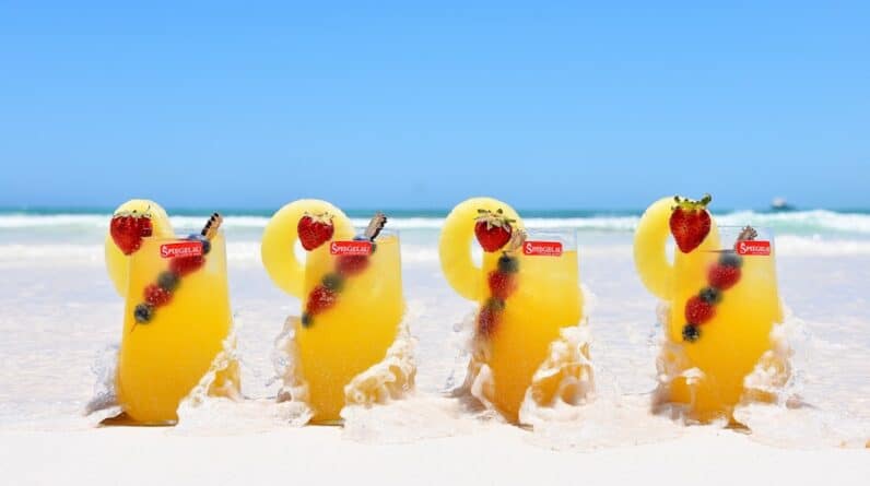 Photo "How Do I Stand Out in a Saturated MLM Market?"