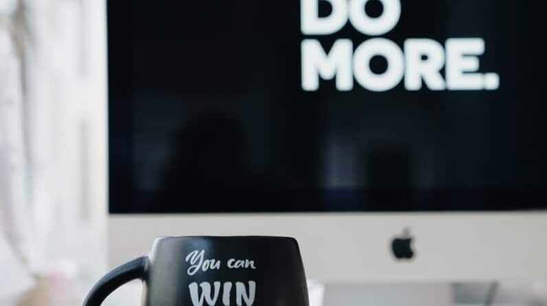 Photo "How Can You Stay Motivated When Facing MLM Challenges?"