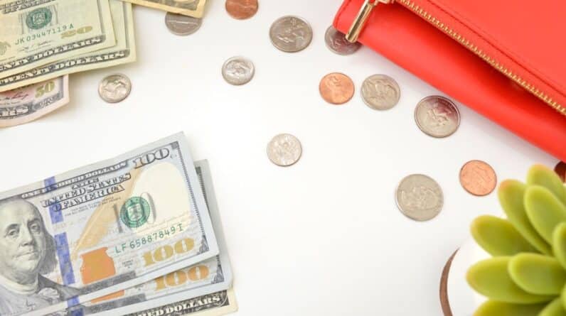 Photo "What Are the Key Components of a Successful MLM Compensation Plan?"