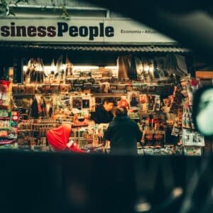 Photo "What Are the Key Differences Between MLM and Traditional Business Models?"