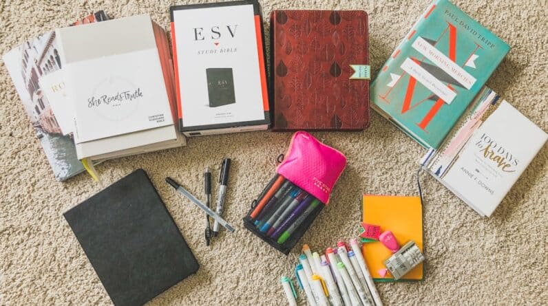 Photo "How Do You Stay Organized While Running an MLM Business?"