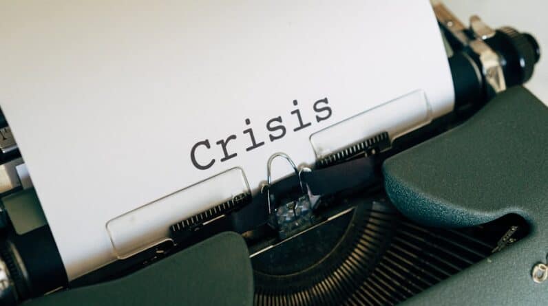 Photo "What Are the Most Effective Strategies for MLM Crisis Management?"