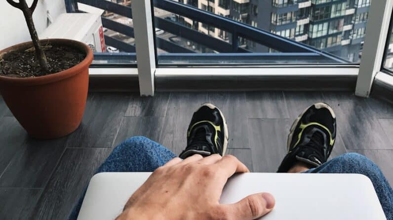 Photo "What Are the Key Differences Between MLM and Affiliate Sales?"