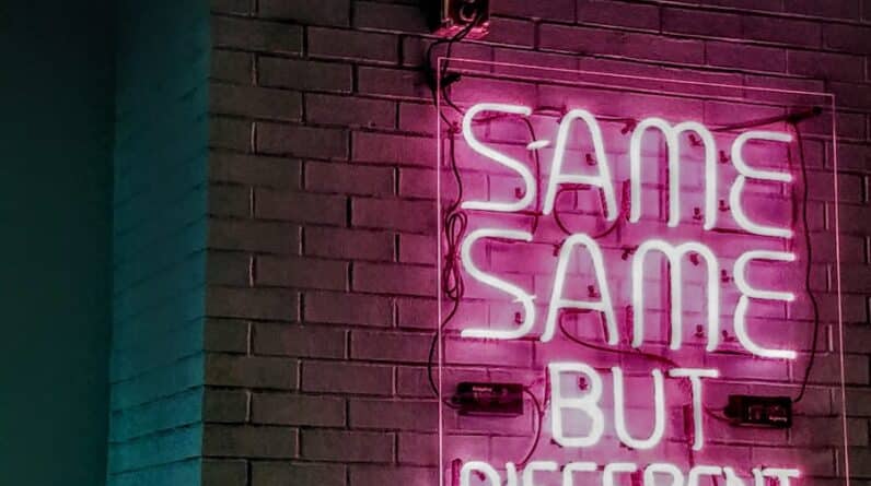 Photo "What Are the Key Differences Between MLM and Direct Sales?"