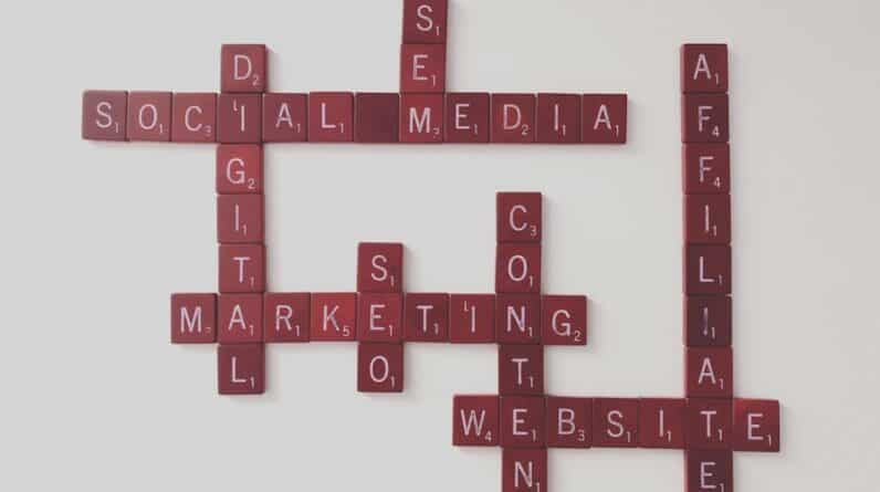 Photo "What Are the Most Common Challenges Faced by Network Marketers?"