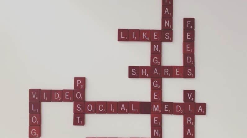 Photo "What Are the Best Ways to Use Social Media Stories in MLM?"