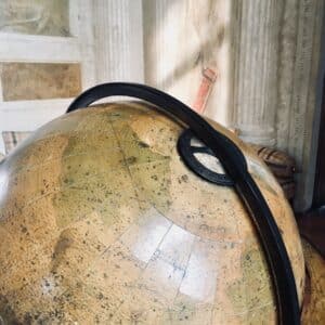 Photo "How Can I Explore the World of Travel MLM?"