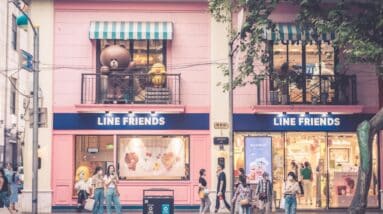 Photo "How Do We Analyze the Growth of MLM Giants?"
