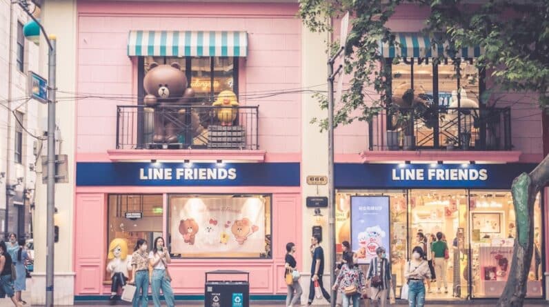 Photo "How Do We Analyze the Growth of MLM Giants?"