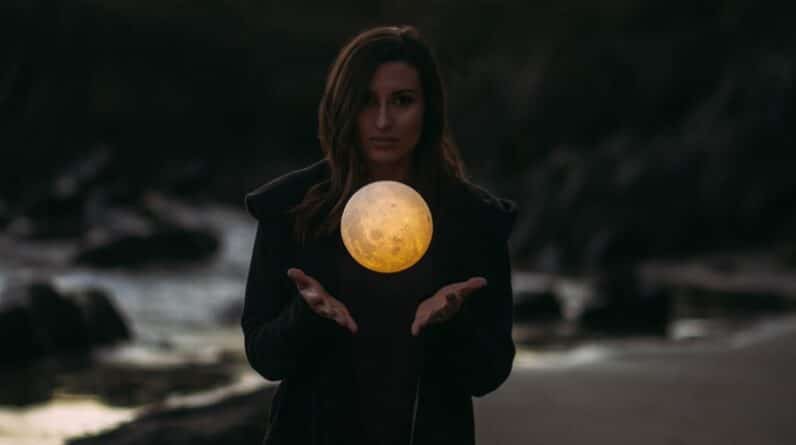 Photo "Whats the Future of MLM: Predictions and Insights?"