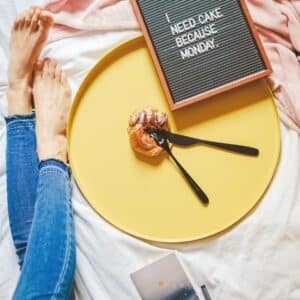 Photo "How Do You Balance MLM with a Full-Time Job?"