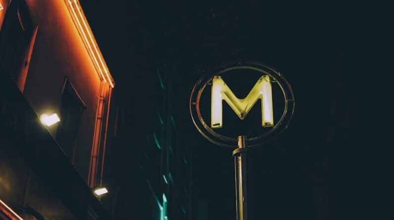 Photo "Whats the Psychology of Customer Retention in MLM?"